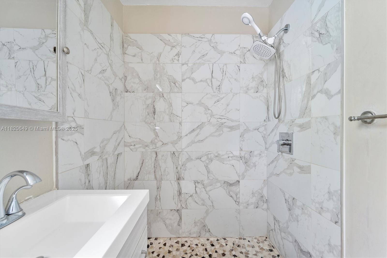 VISTA ENCANTO ADD - Residential