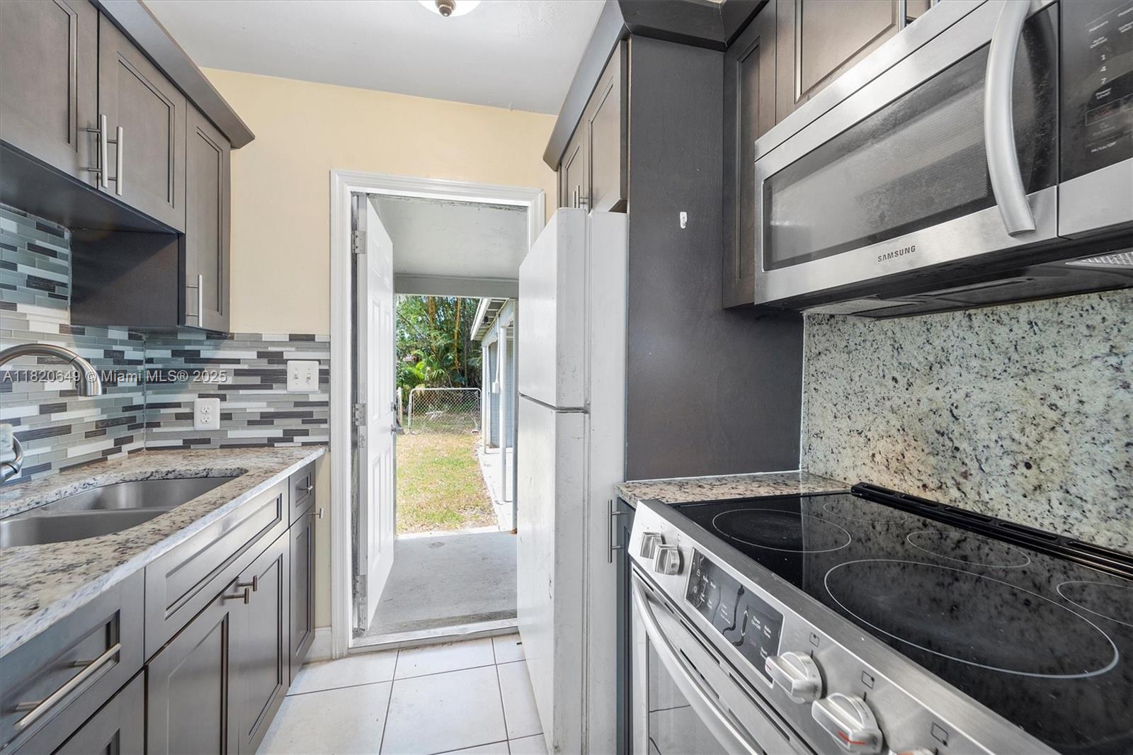 VISTA ENCANTO ADD - Residential