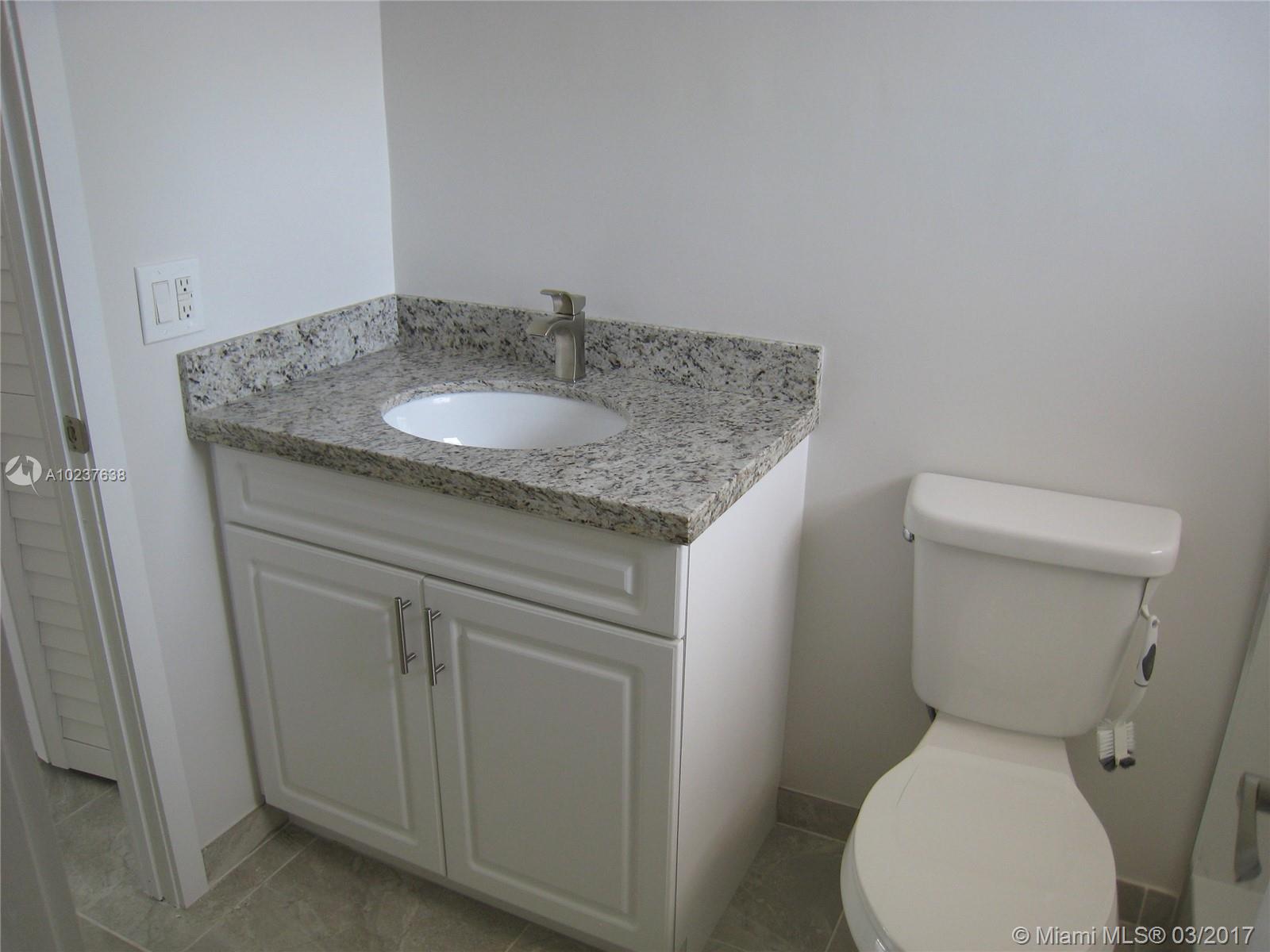 VILLAGE OF KINGS CREEK CO - Residential Lease