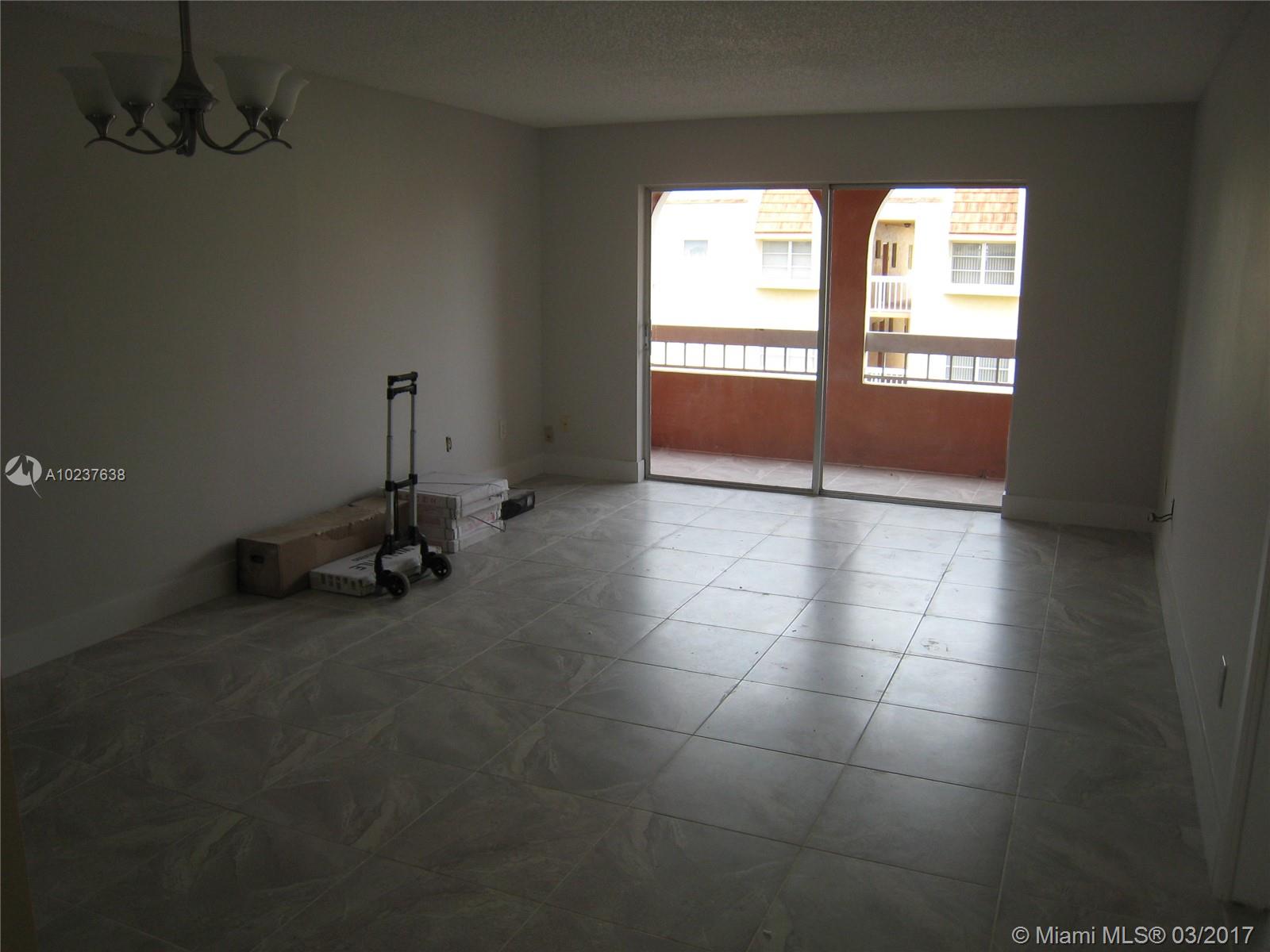 VILLAGE OF KINGS CREEK CO - Residential Lease