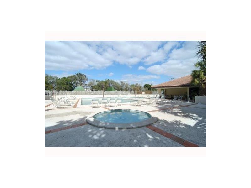 KENLAND POINTE CONDO III - Residential Lease