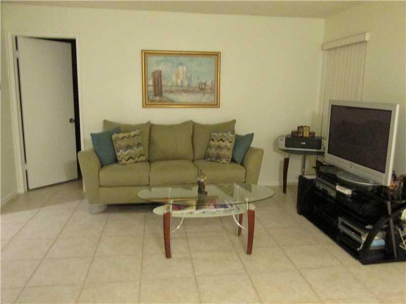 KENLAND POINTE CONDO III - Residential Lease