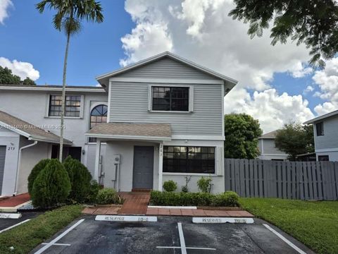 Photo of 267 NW 106th Ter, Pembroke Pines, FL 33026 (MLS # A11894460)
