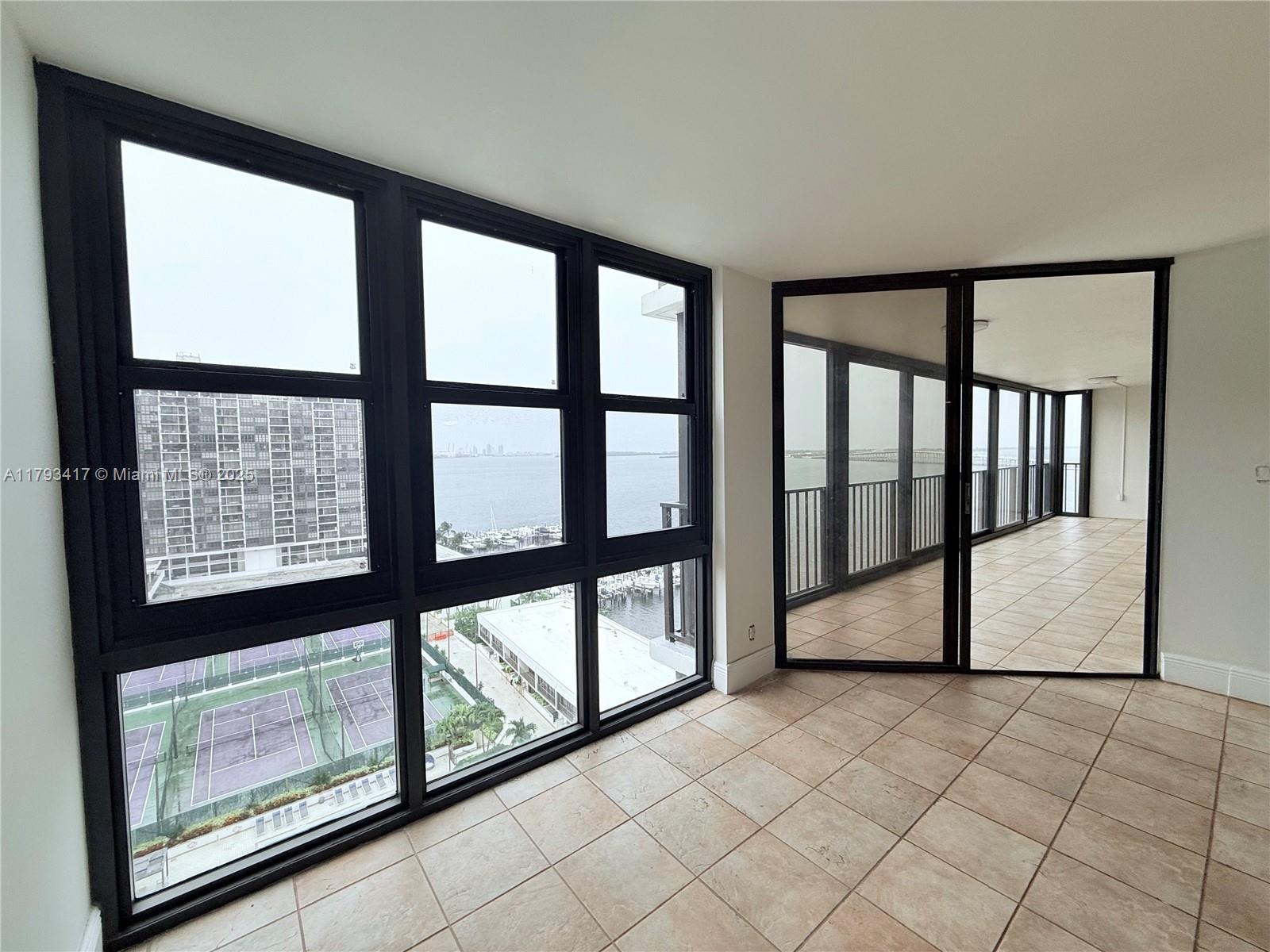 1925 Brickell Ave 1506, Miami, Broward County, Florida - 2 Bedrooms  
2 Bathrooms - 