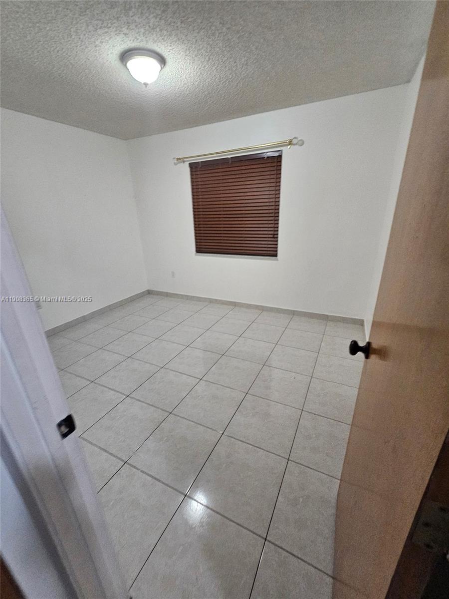 BRISTOL PARK - Residential Lease