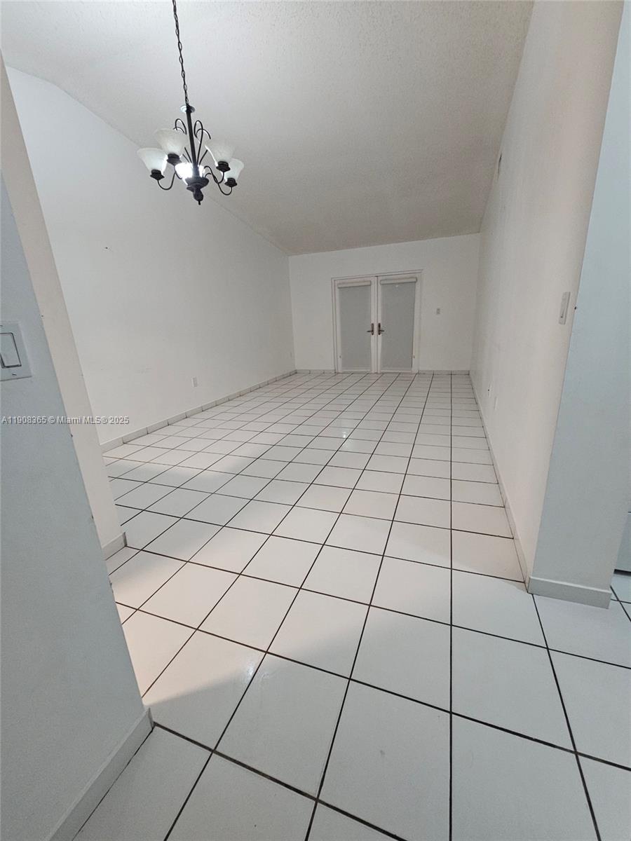 BRISTOL PARK - Residential Lease