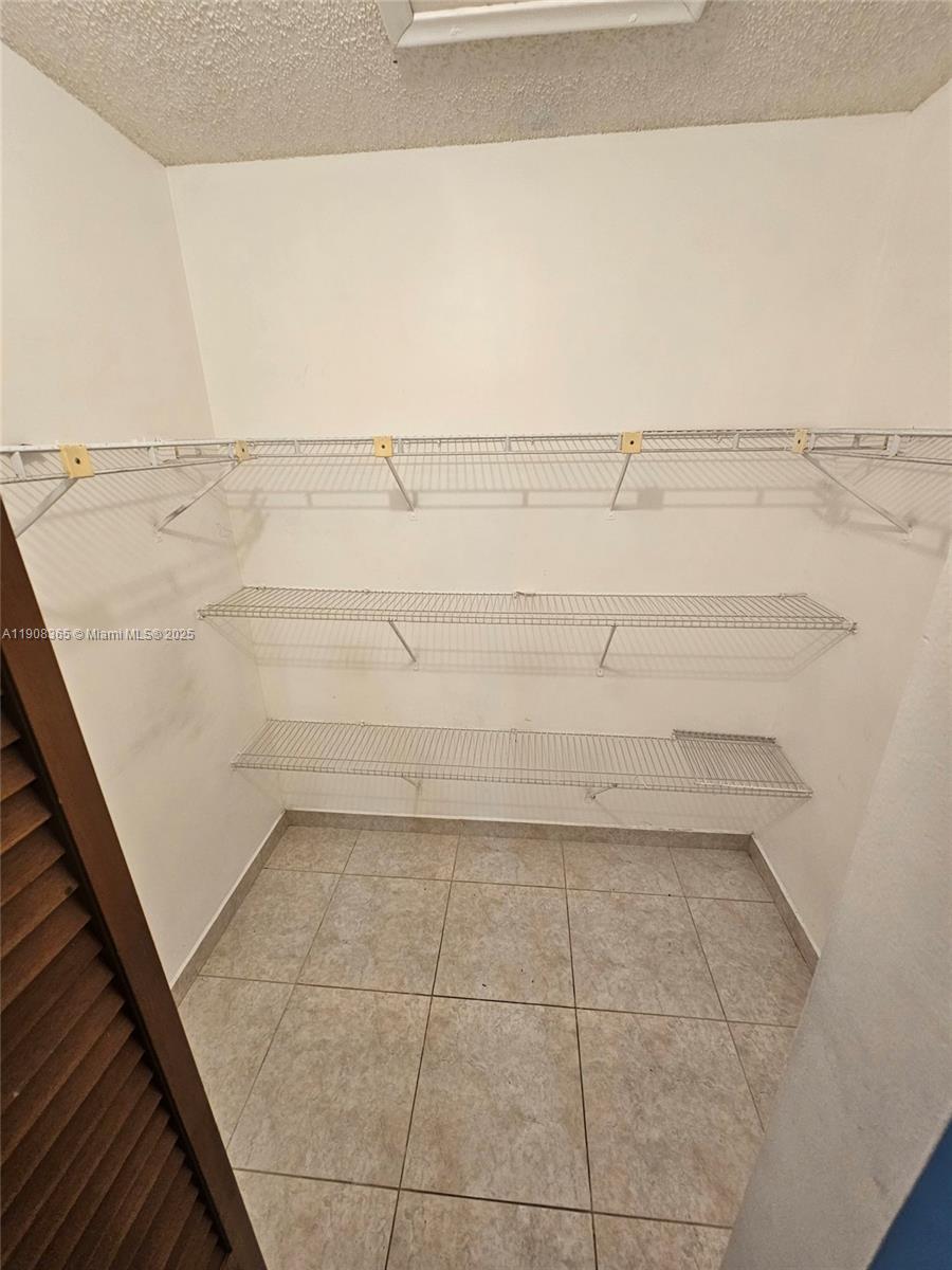 BRISTOL PARK - Residential Lease