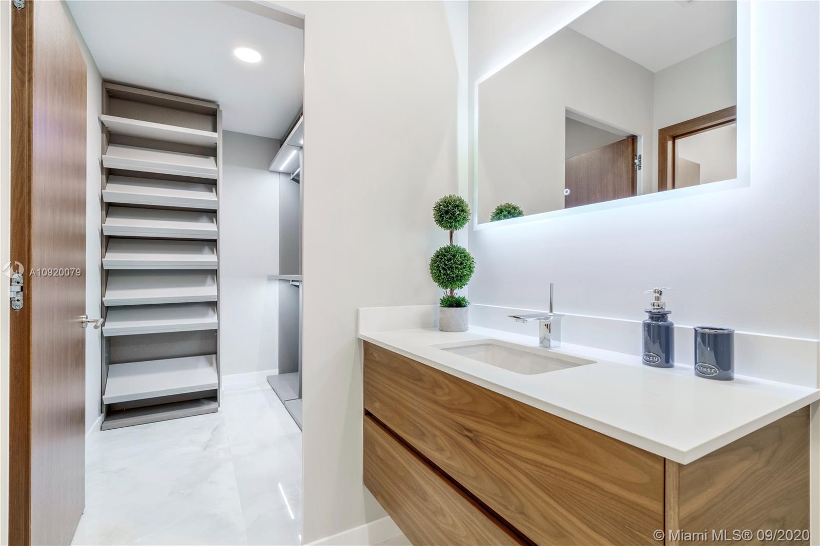 RIVA Residences - Residential