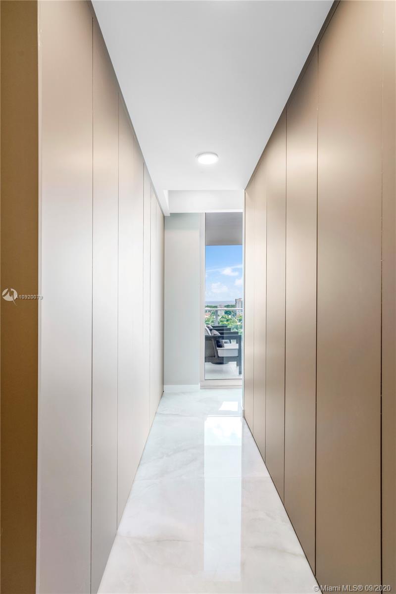 RIVA Residences - Residential