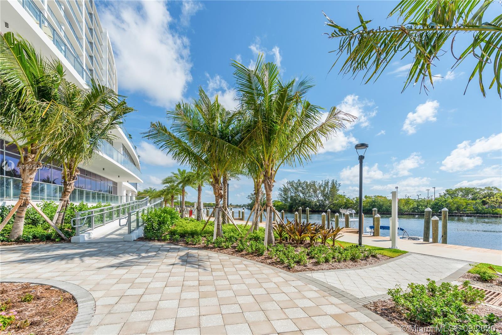 RIVA Residences - Residential