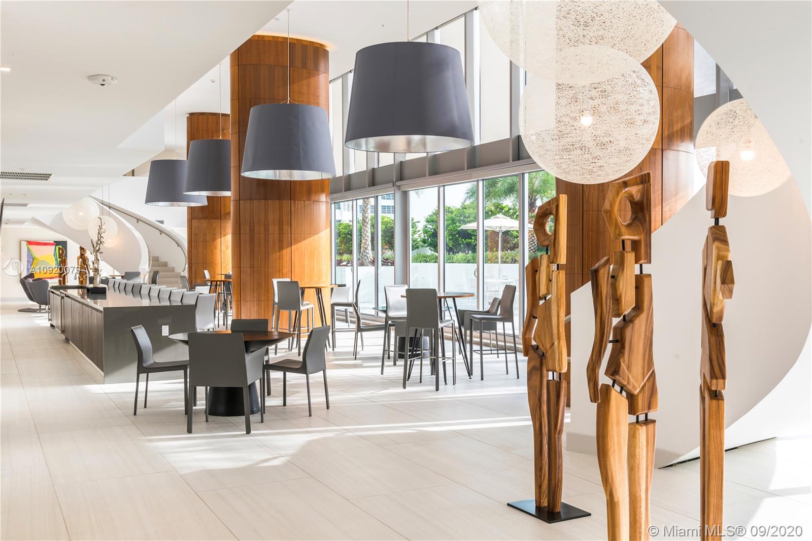 RIVA Residences - Residential