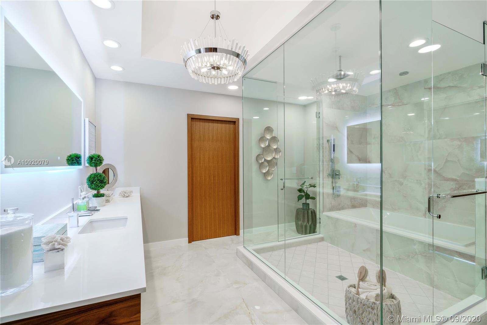 RIVA Residences - Residential