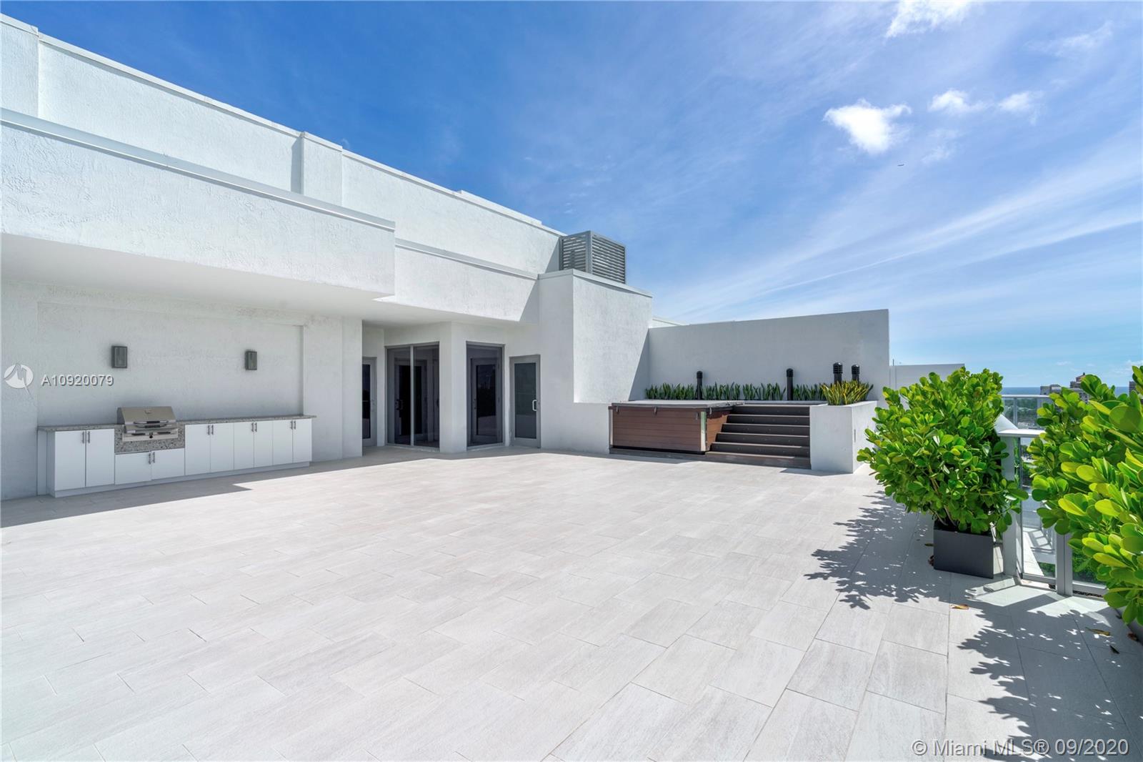 RIVA Residences - Residential