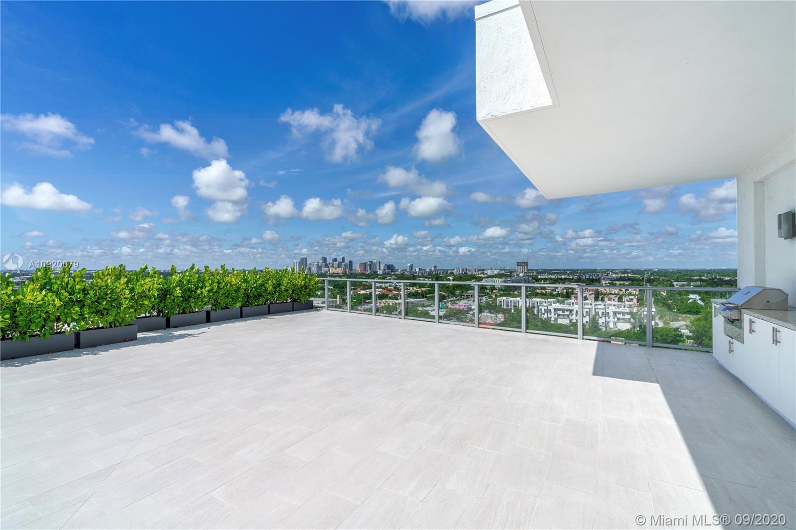 RIVA Residences - Residential