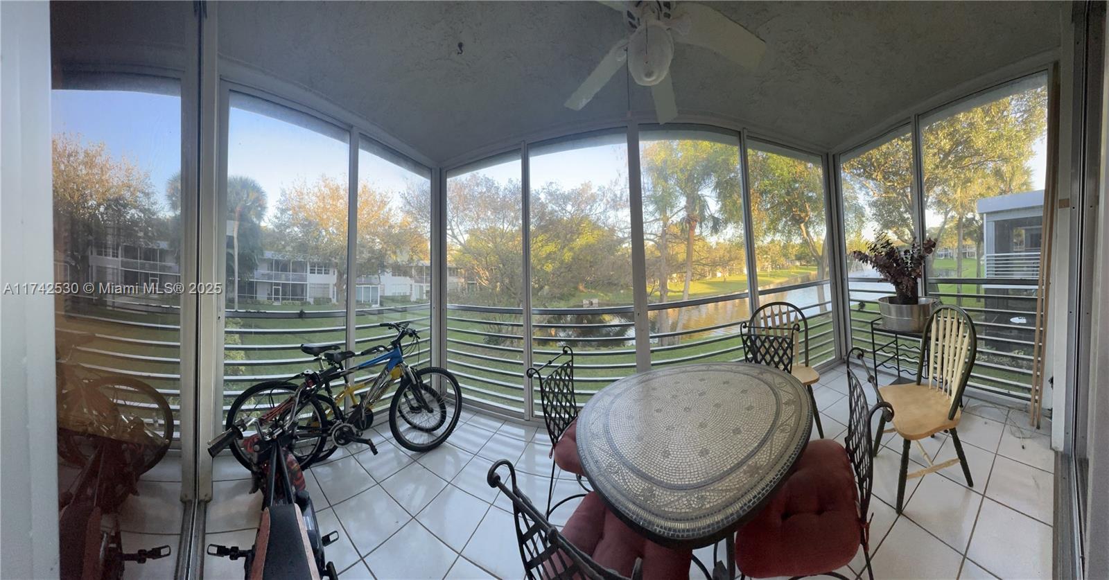 NO 14 PALM-AIRE COUNTRY C - Residential Lease