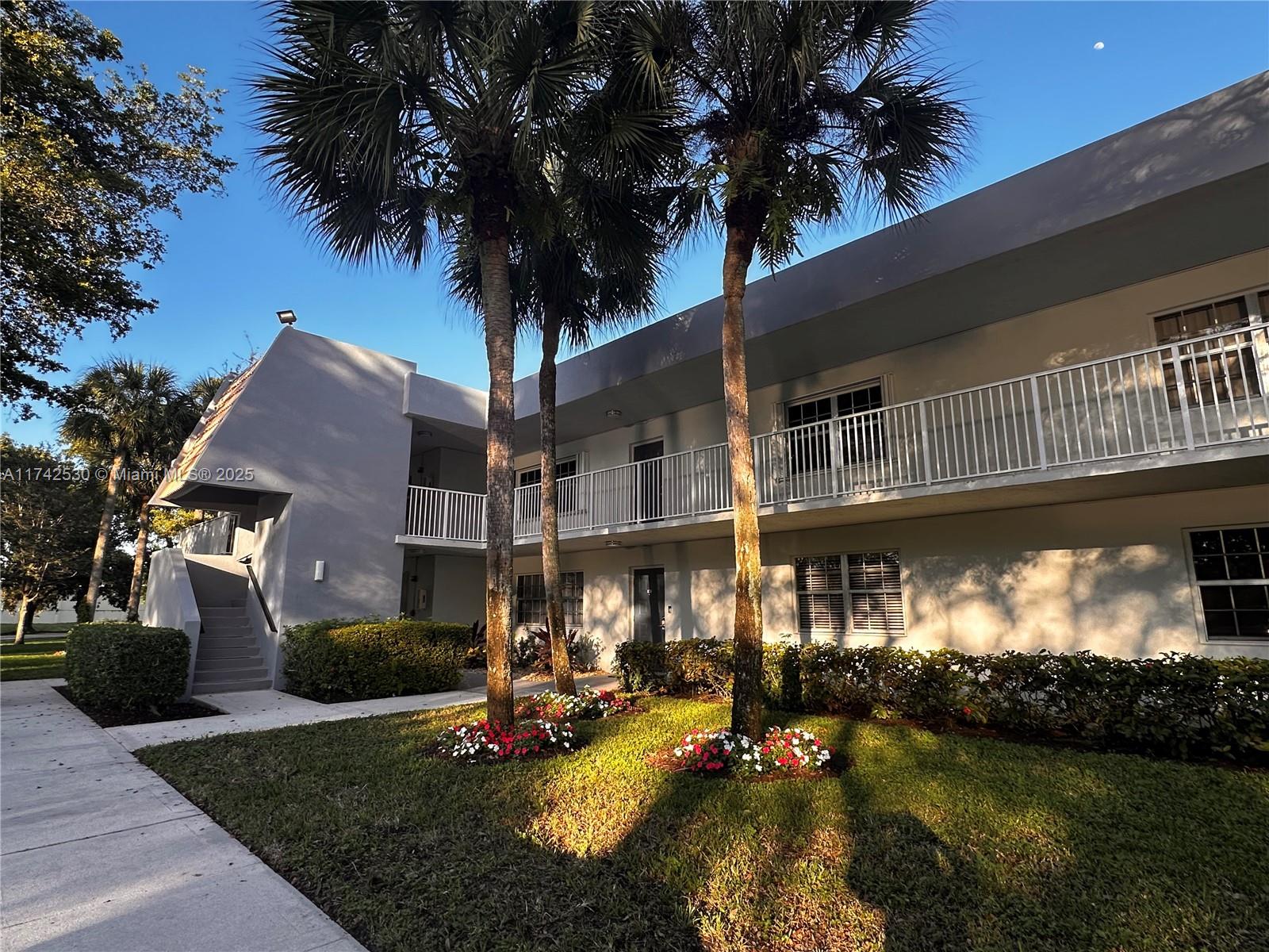 Rental Property at 4261 W Palm Aire Dr 207, Pompano Beach, Broward County, Florida - Bedrooms: 3 
Bathrooms: 3  - $2,625 MO.
