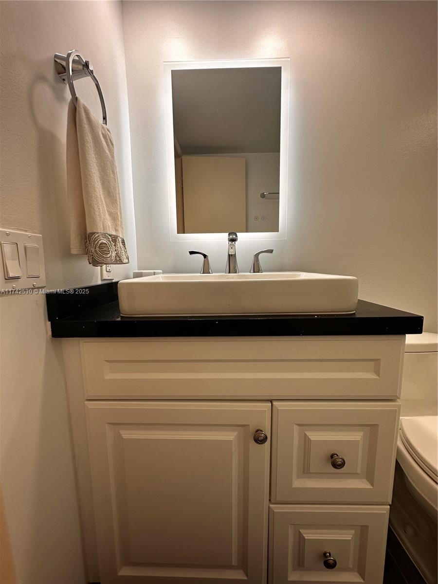 NO 14 PALM-AIRE COUNTRY C - Residential Lease