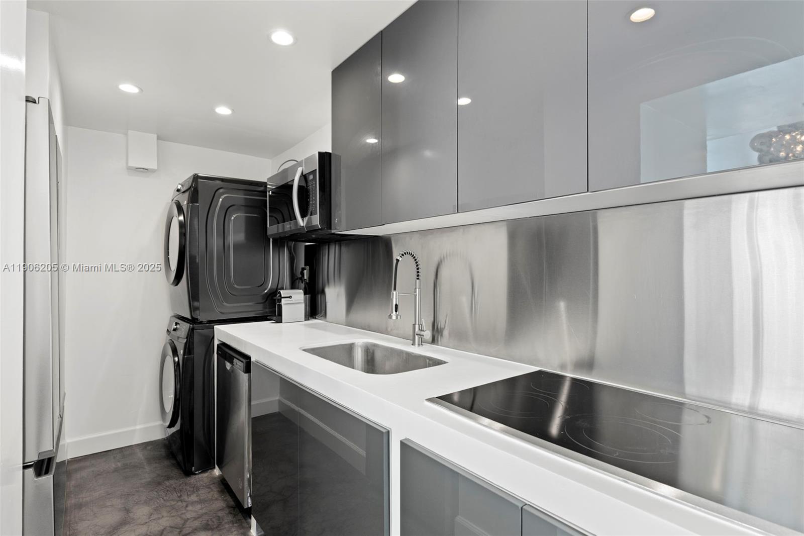 MIRADOR 1000 CONDO - Residential Lease