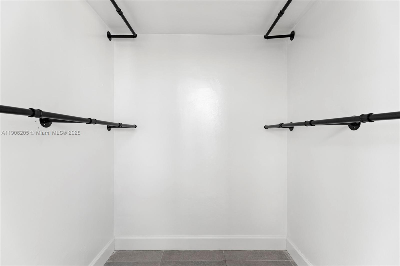 MIRADOR 1000 CONDO - Residential Lease