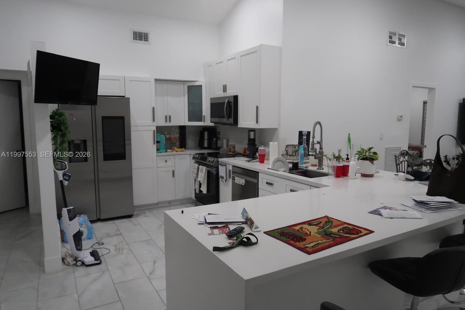 OMEGA VILLAS 3 CONDO - Residential