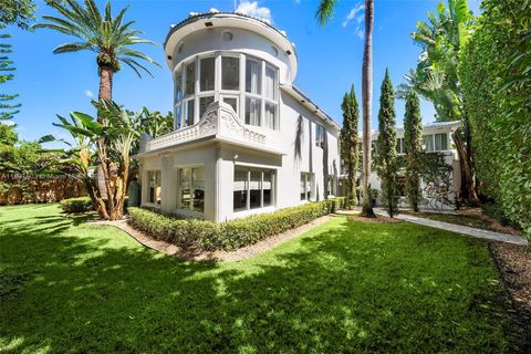 Photo of 2701 N Bay Rd, Miami Beach, FL 33140 (MLS # A11891803)