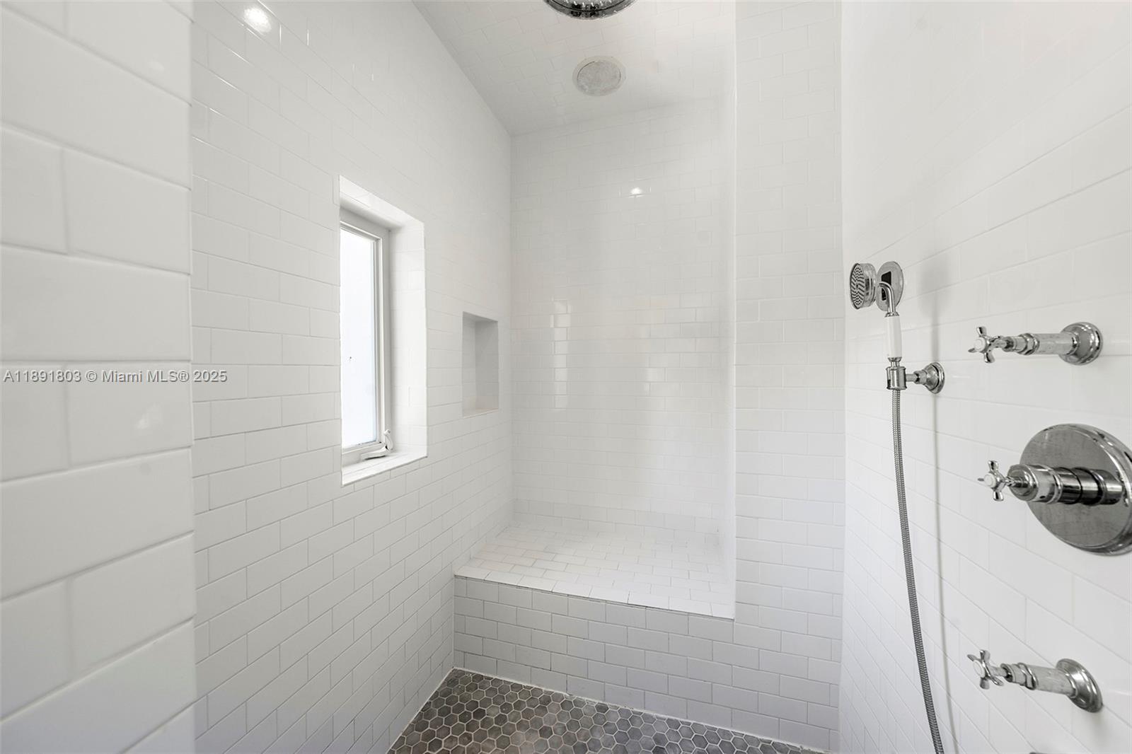 AMD PLAT OF SUNSET LAKE S - Residential