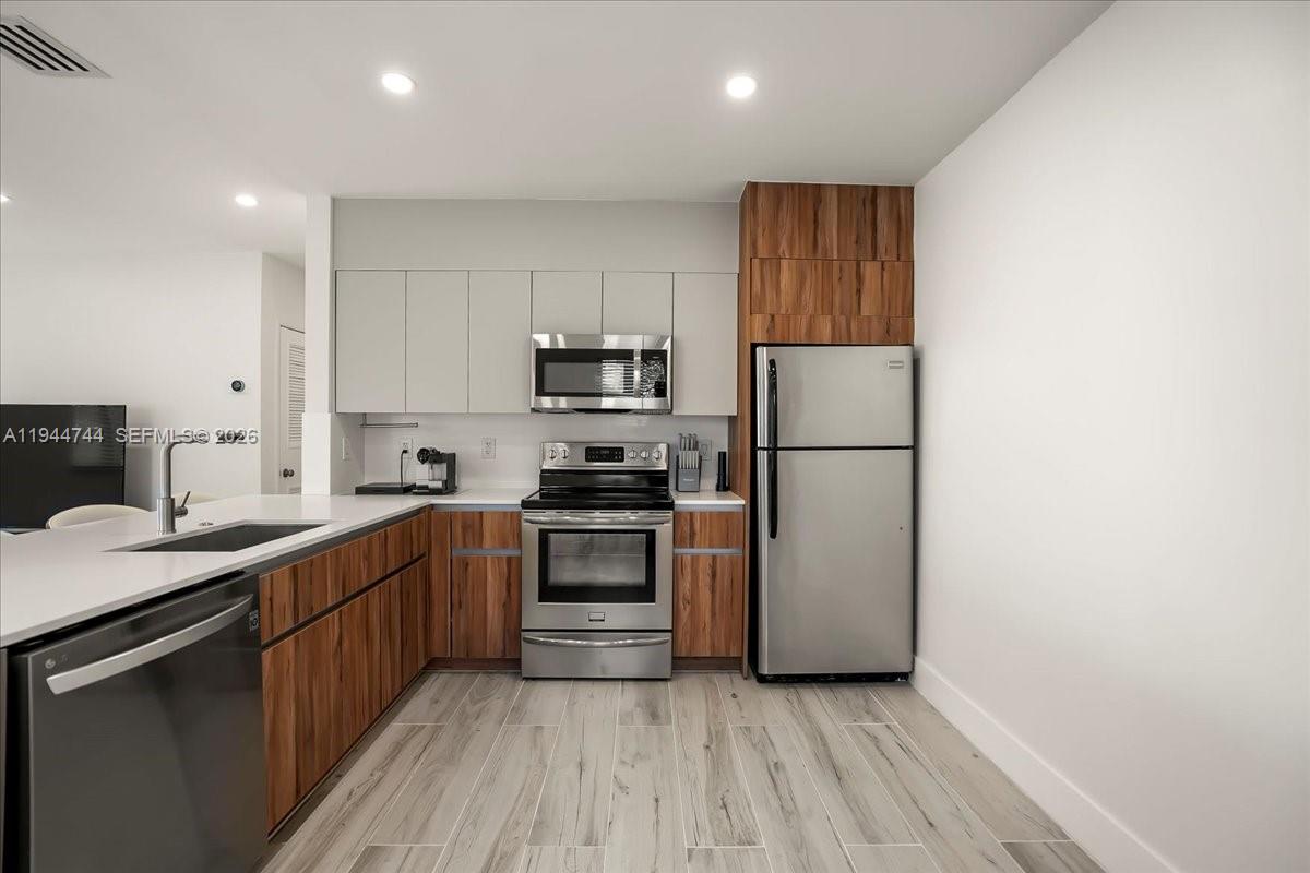 SHADOWLAWN EXTENSION SUB - Residential