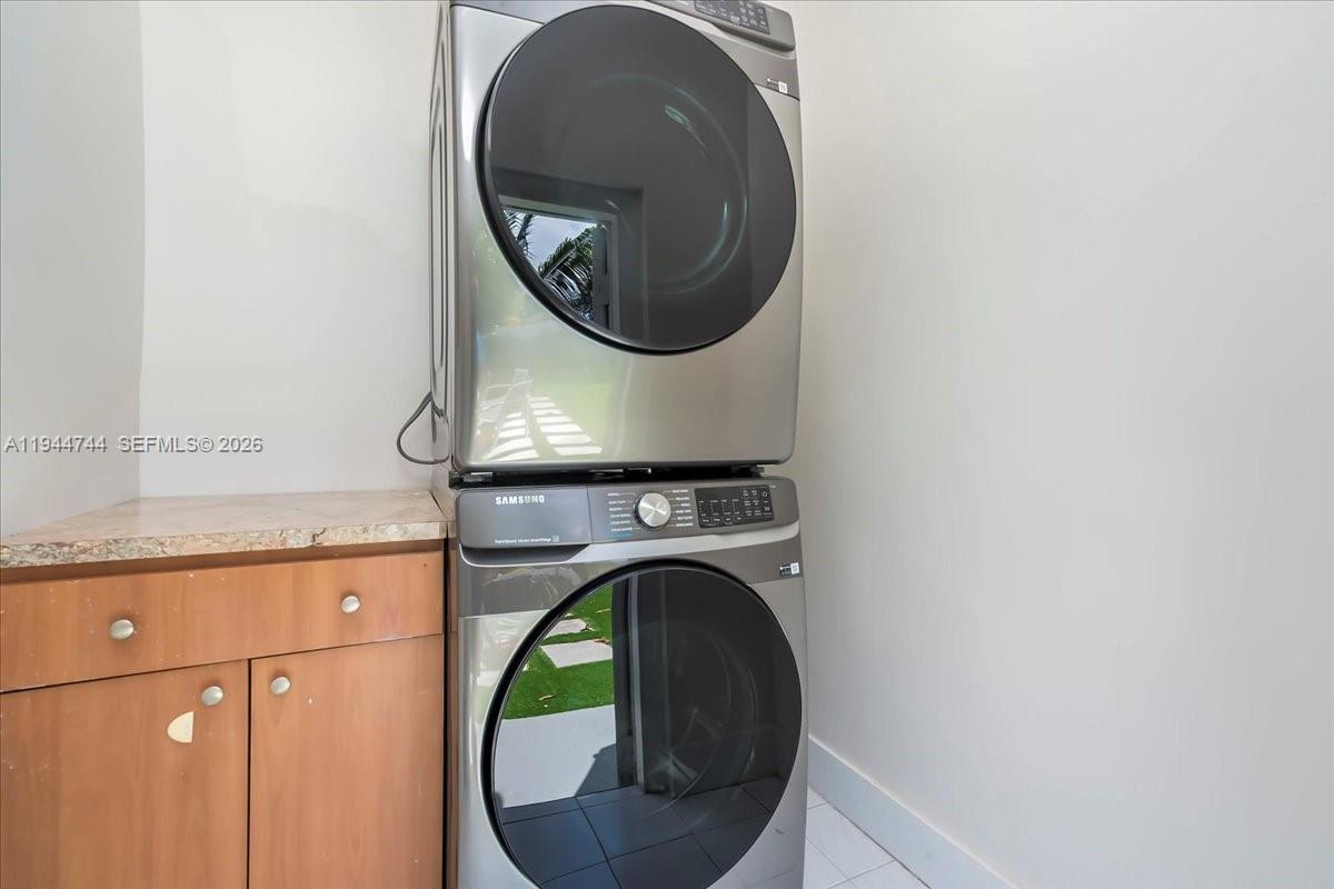 SHADOWLAWN EXTENSION SUB - Residential