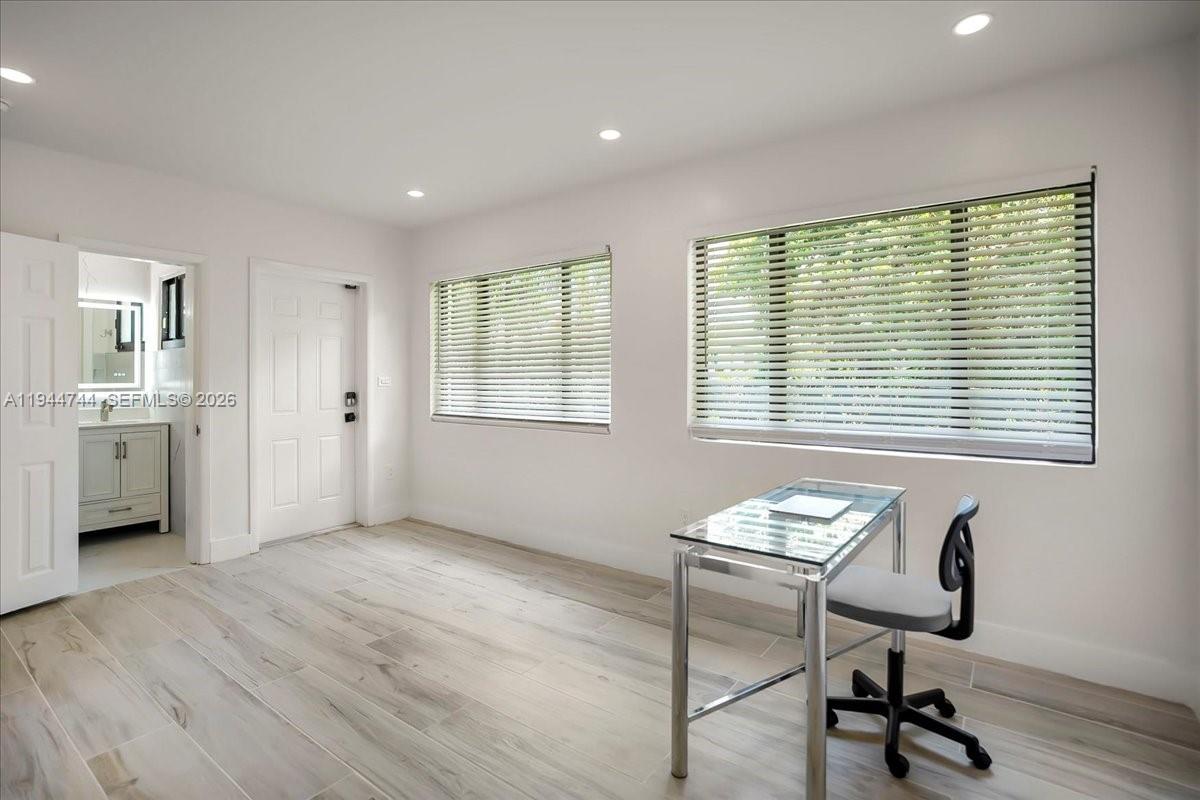 SHADOWLAWN EXTENSION SUB - Residential