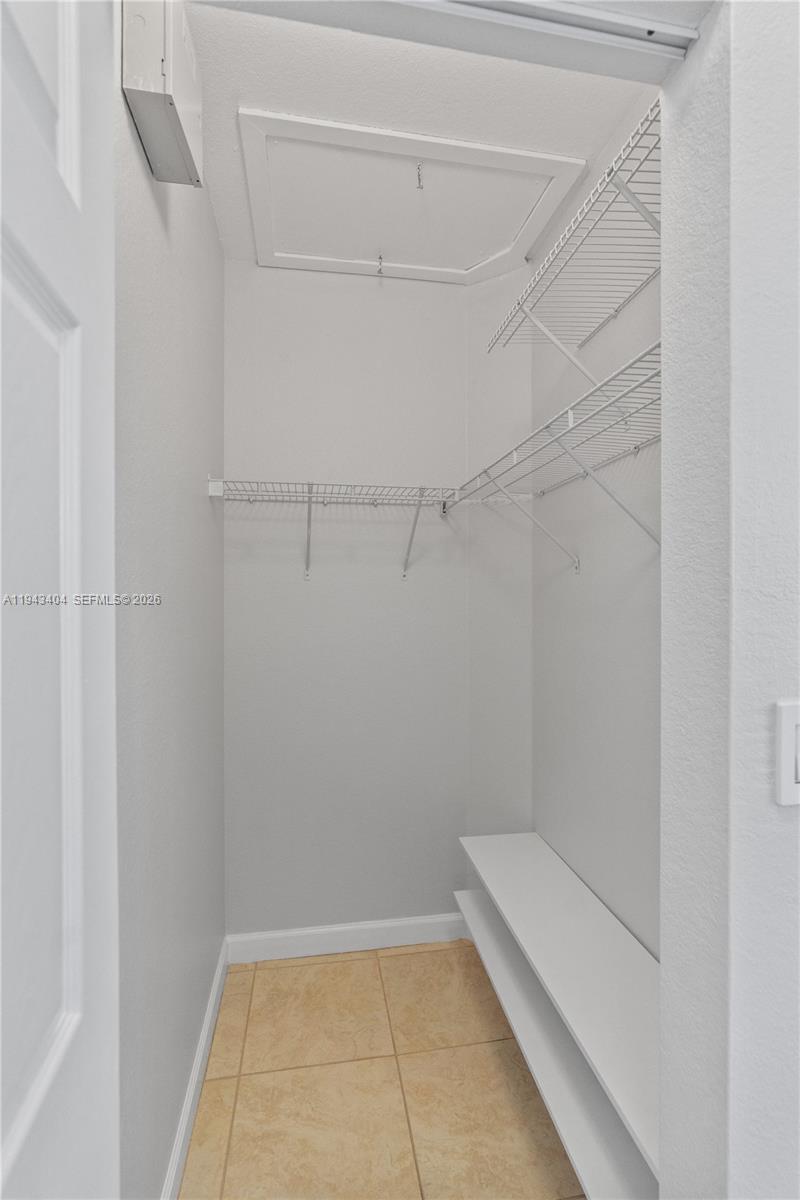 VILLAS AT CARMEL CONDO NO - Residential