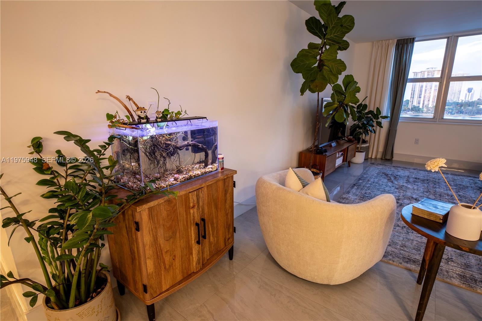 COMMODORE PLAZA CONDO - Residential Lease