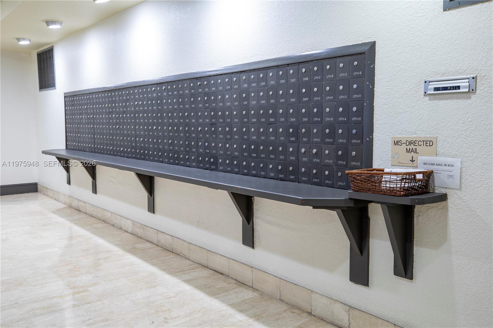 COMMODORE PLAZA CONDO - Residential Lease