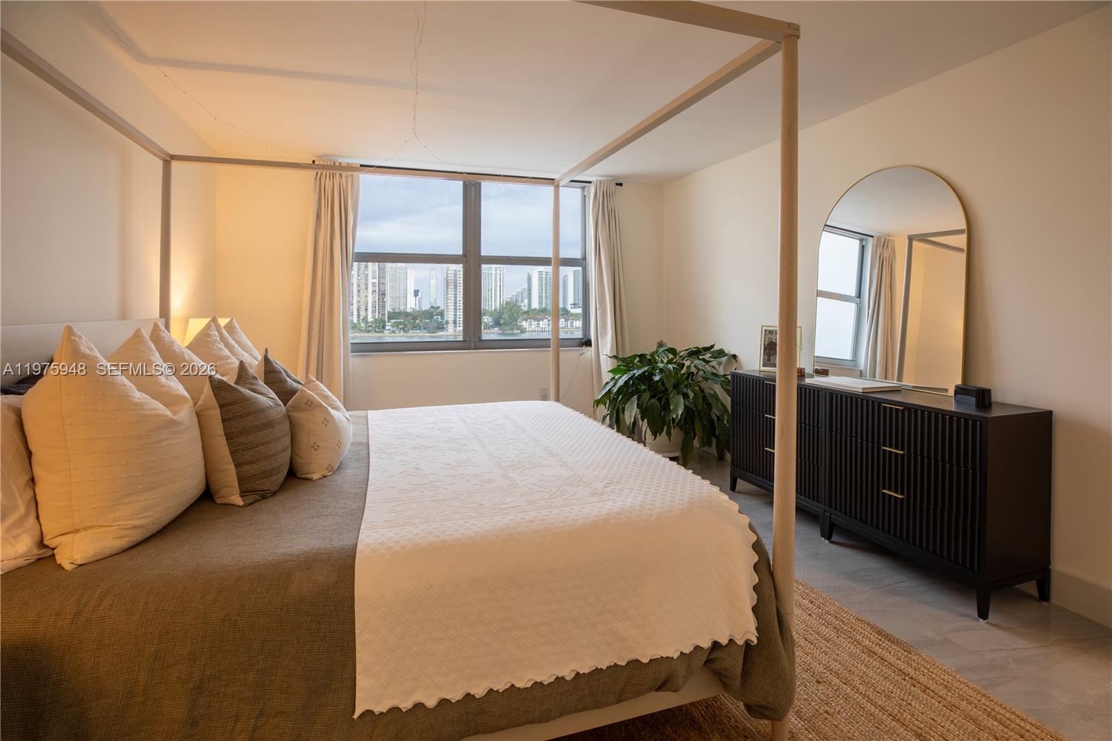 COMMODORE PLAZA CONDO - Residential Lease