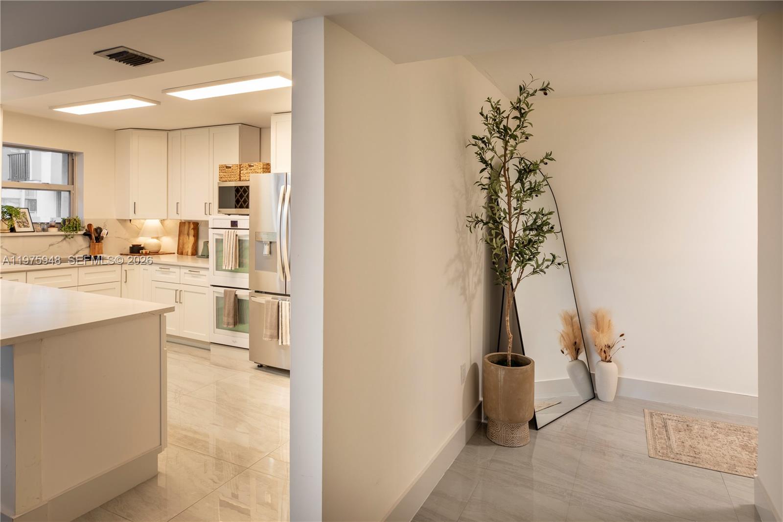 COMMODORE PLAZA CONDO - Residential Lease