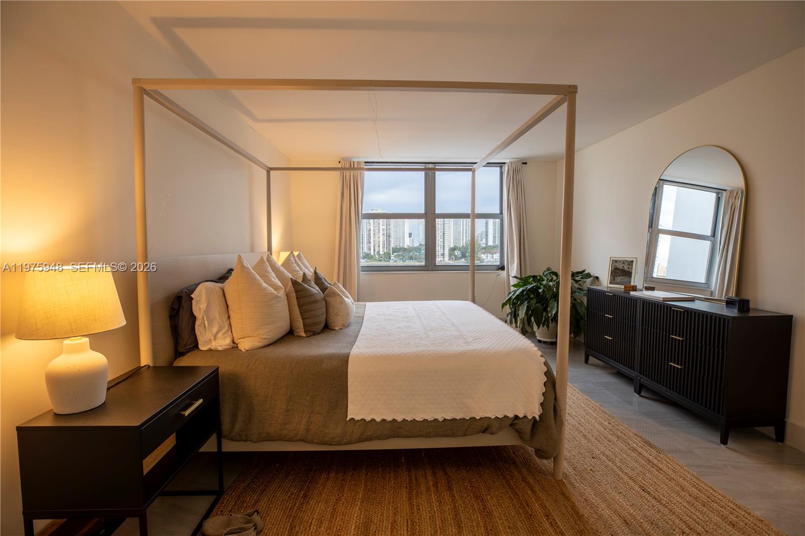 COMMODORE PLAZA CONDO - Residential Lease