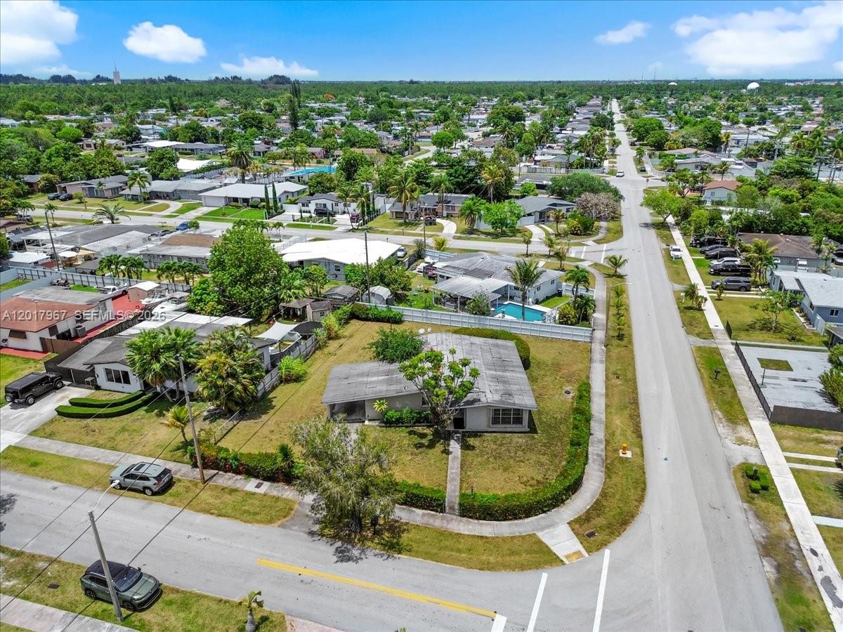 SO MIAMI HEIGHTS MANOR - Residential