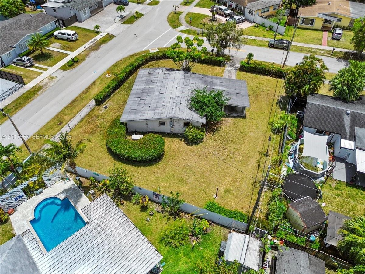 SO MIAMI HEIGHTS MANOR - Residential