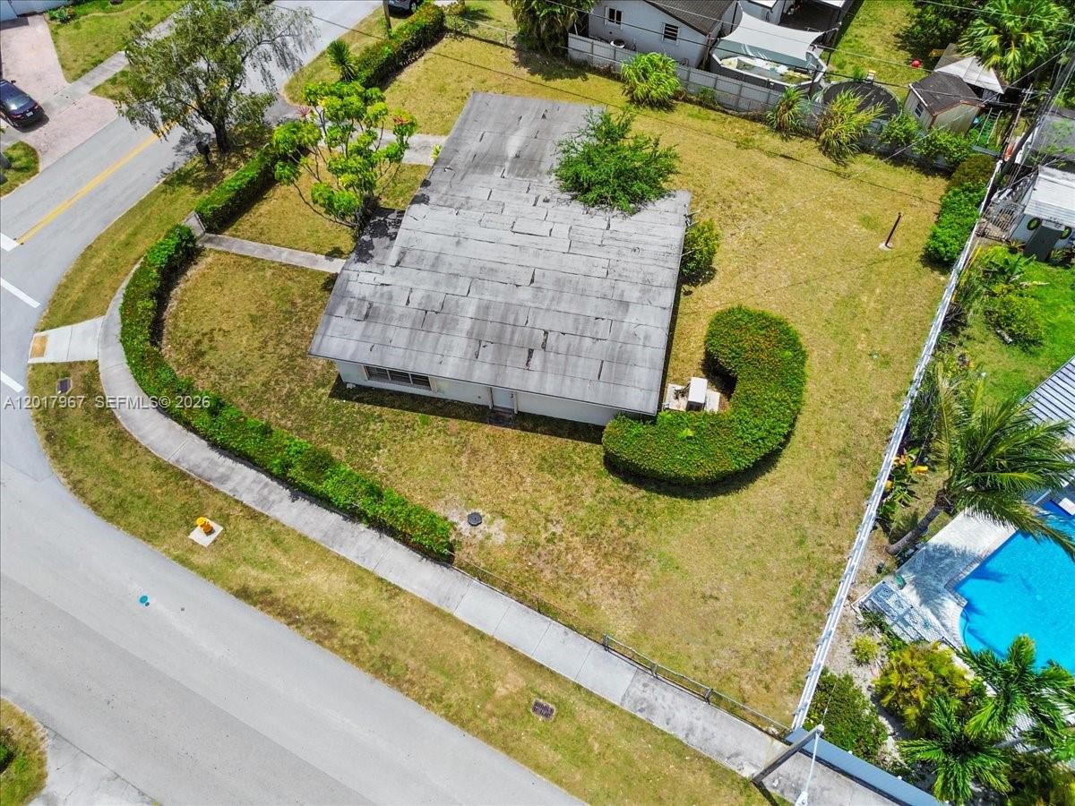 SO MIAMI HEIGHTS MANOR - Residential