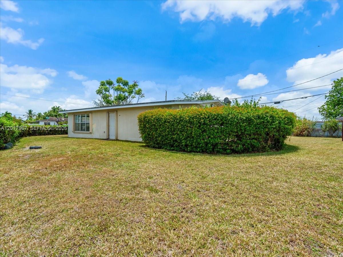 SO MIAMI HEIGHTS MANOR - Residential