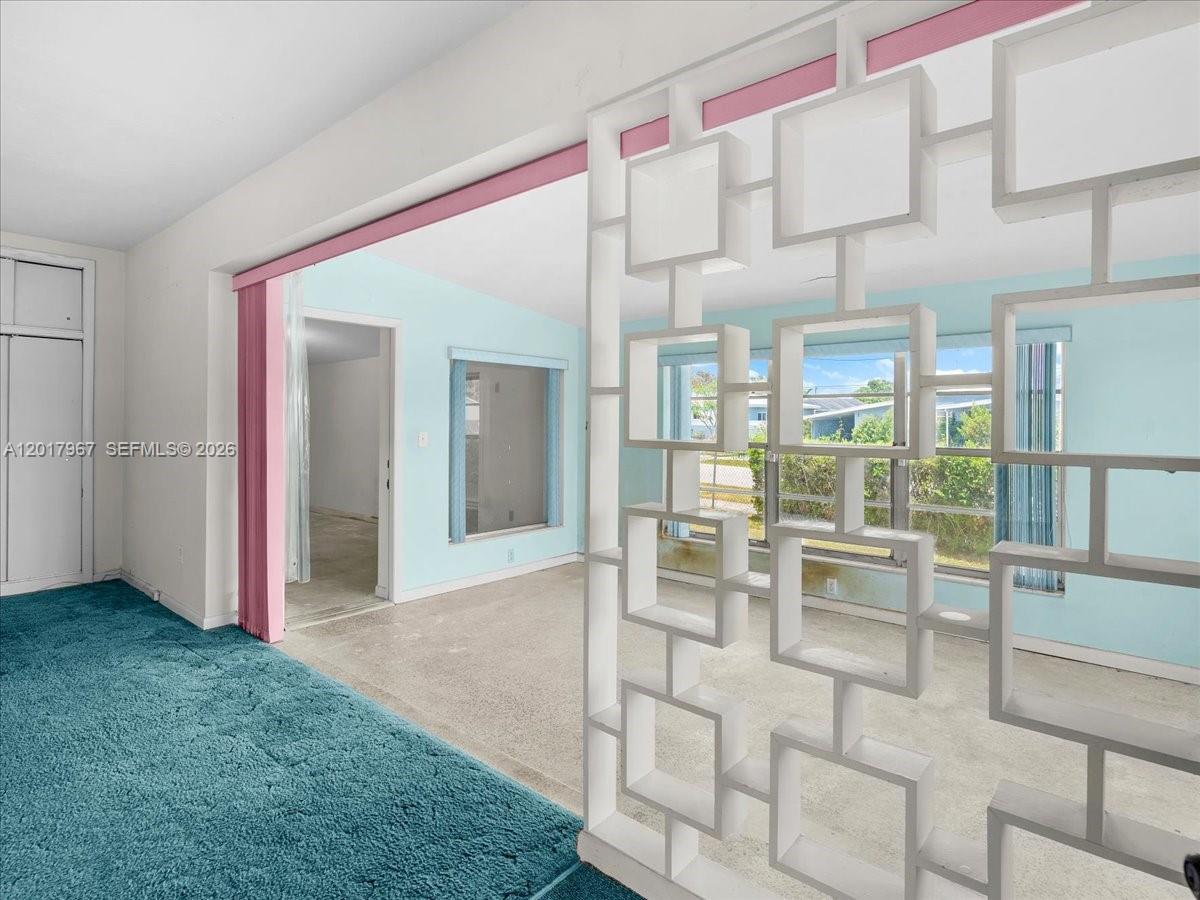 SO MIAMI HEIGHTS MANOR - Residential