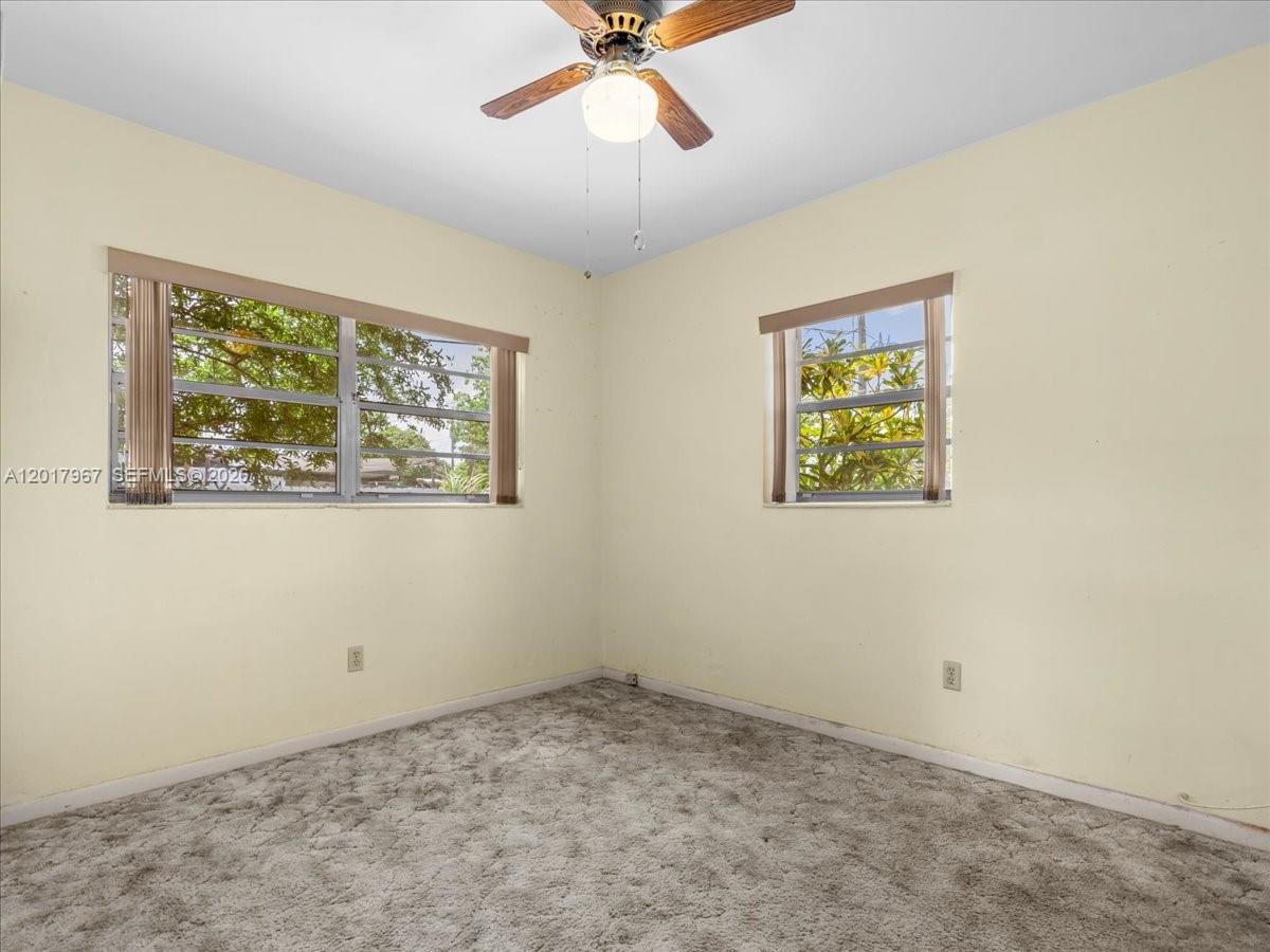 SO MIAMI HEIGHTS MANOR - Residential