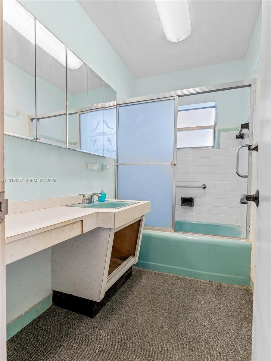 SO MIAMI HEIGHTS MANOR - Residential