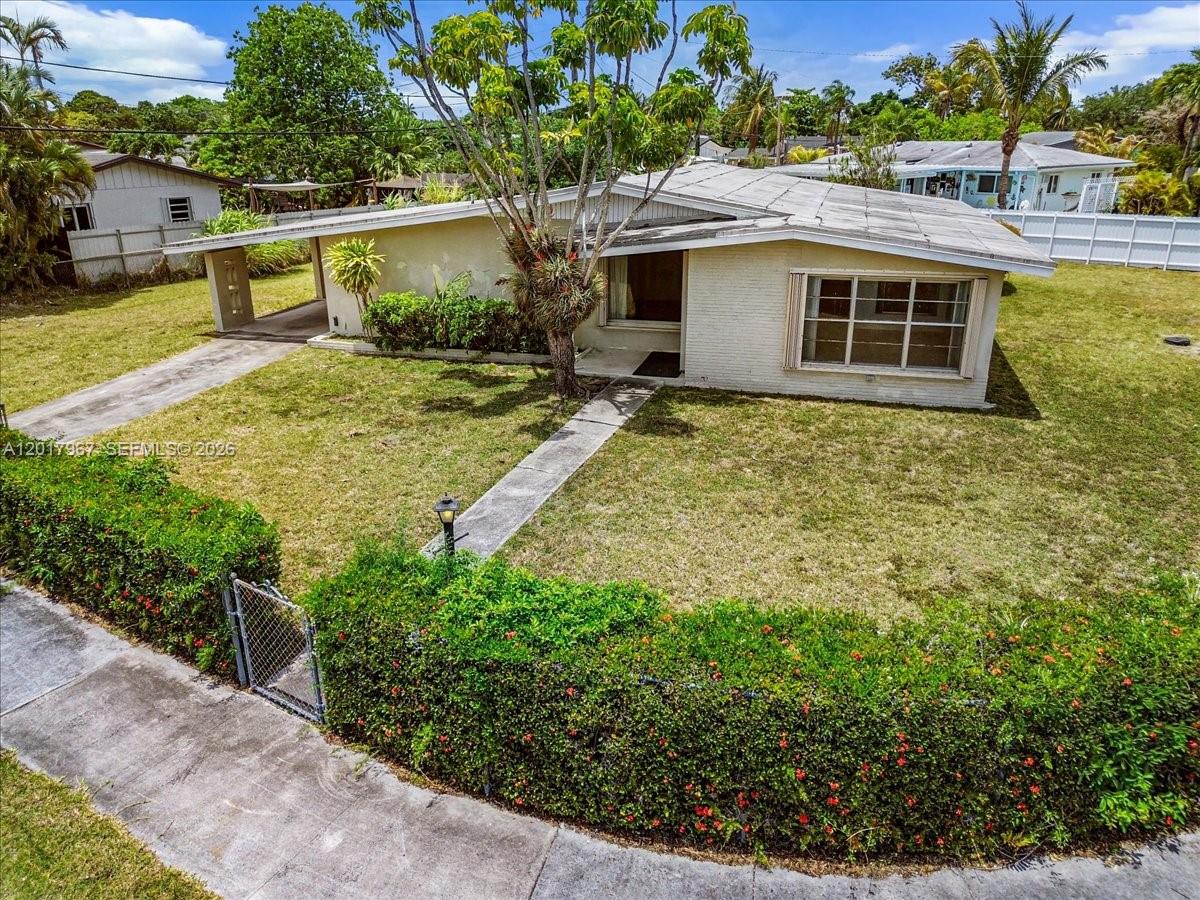 SO MIAMI HEIGHTS MANOR - Residential
