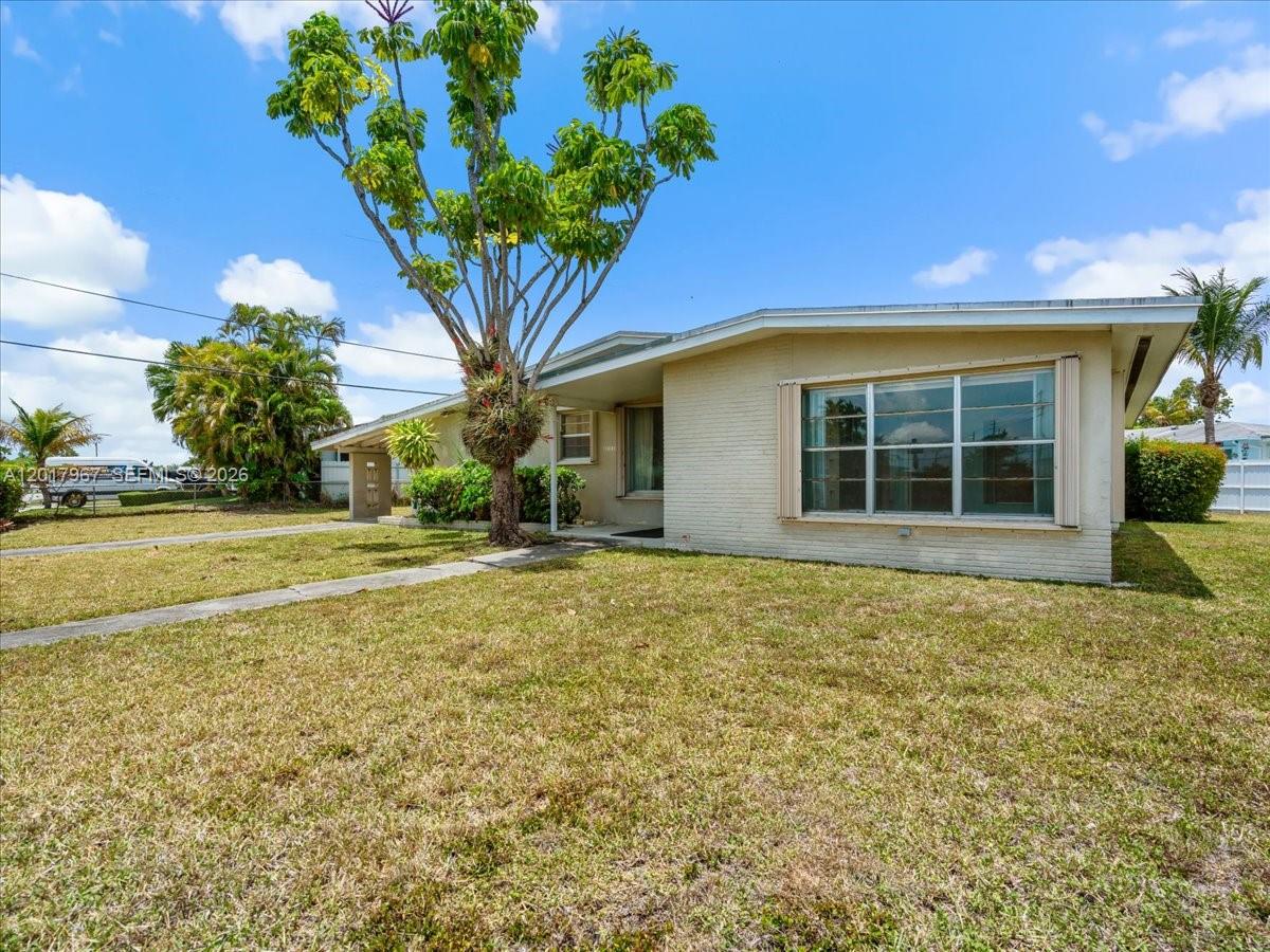 SO MIAMI HEIGHTS MANOR - Residential