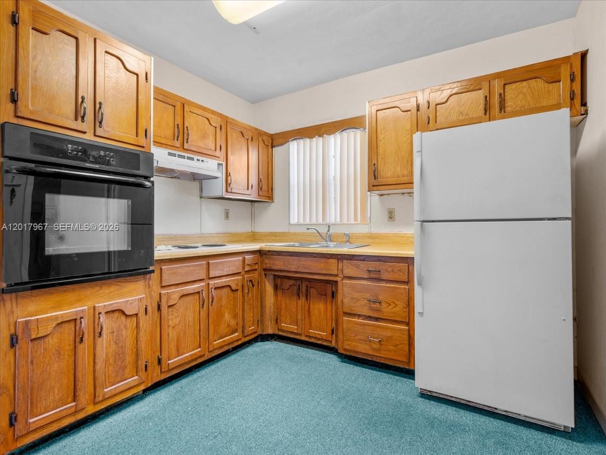 SO MIAMI HEIGHTS MANOR - Residential