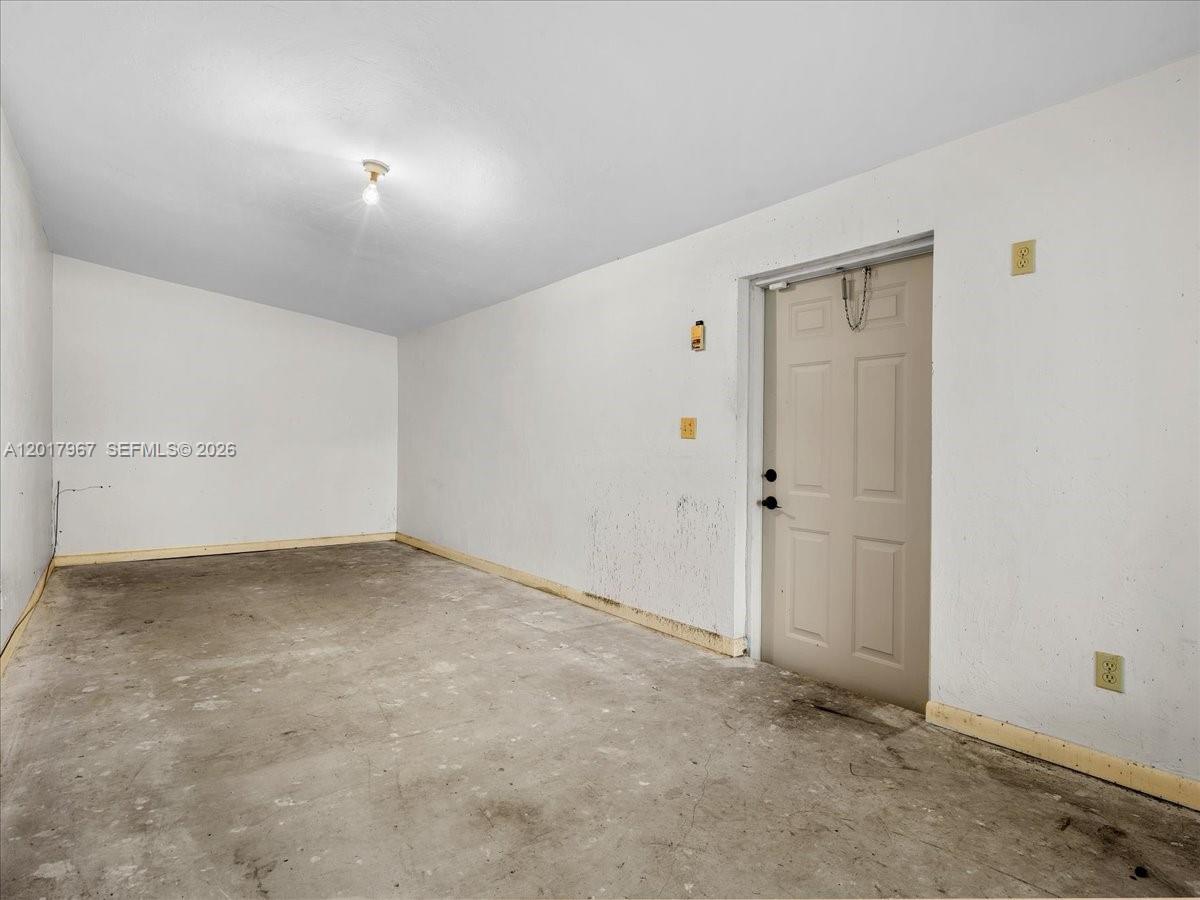 SO MIAMI HEIGHTS MANOR - Residential