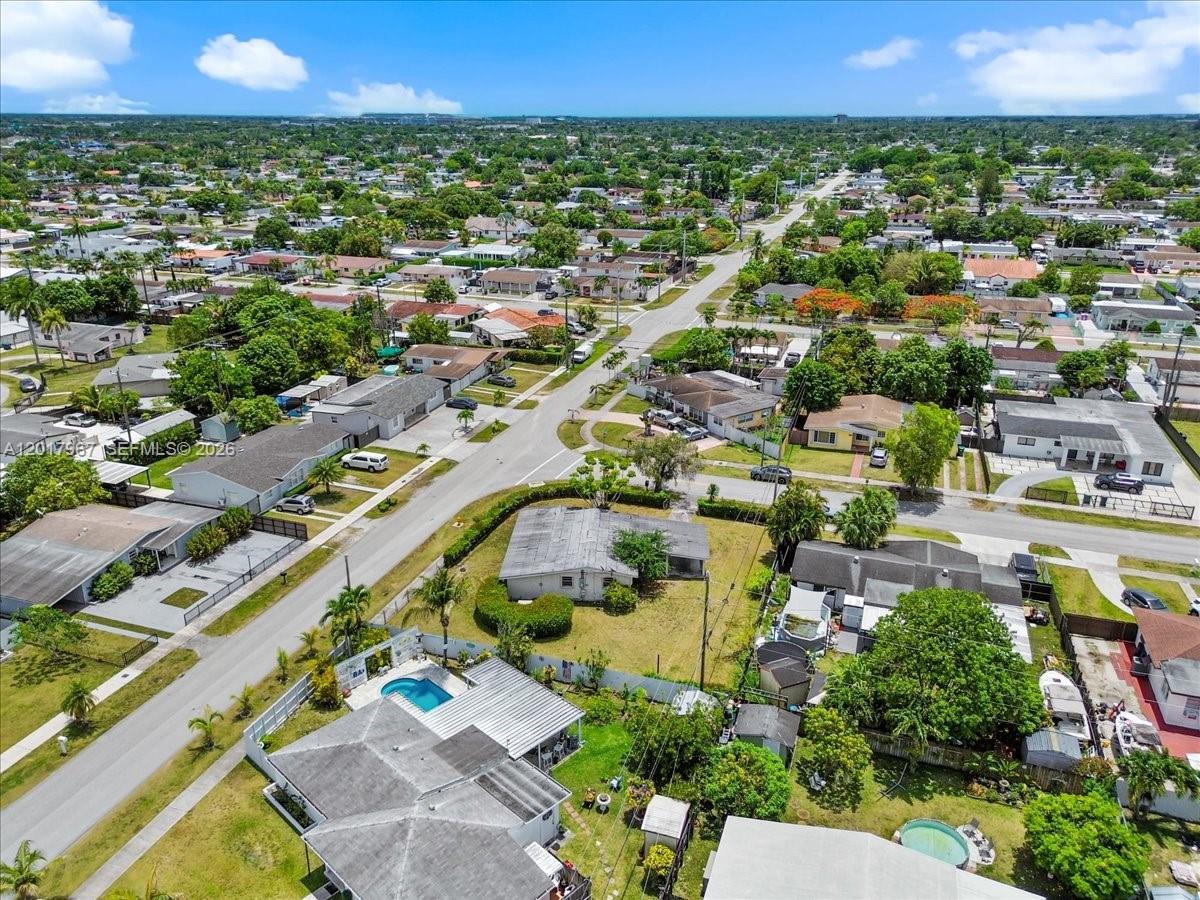 SO MIAMI HEIGHTS MANOR - Residential