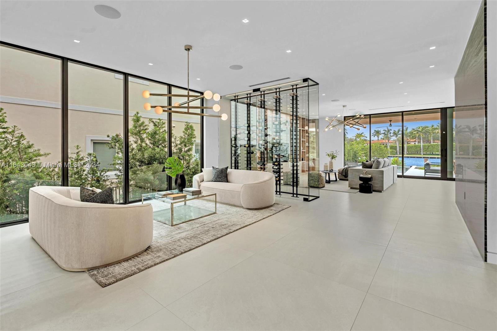 ALTOS DEL MAR NO 4 - Residential