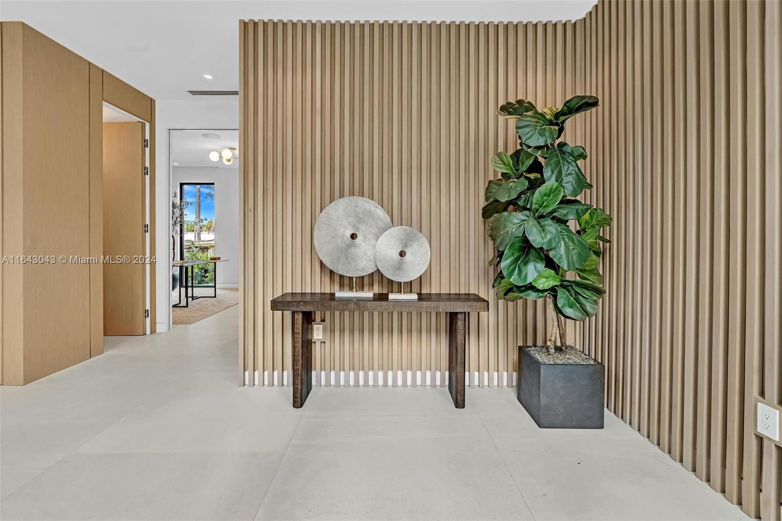 ALTOS DEL MAR NO 4 - Residential