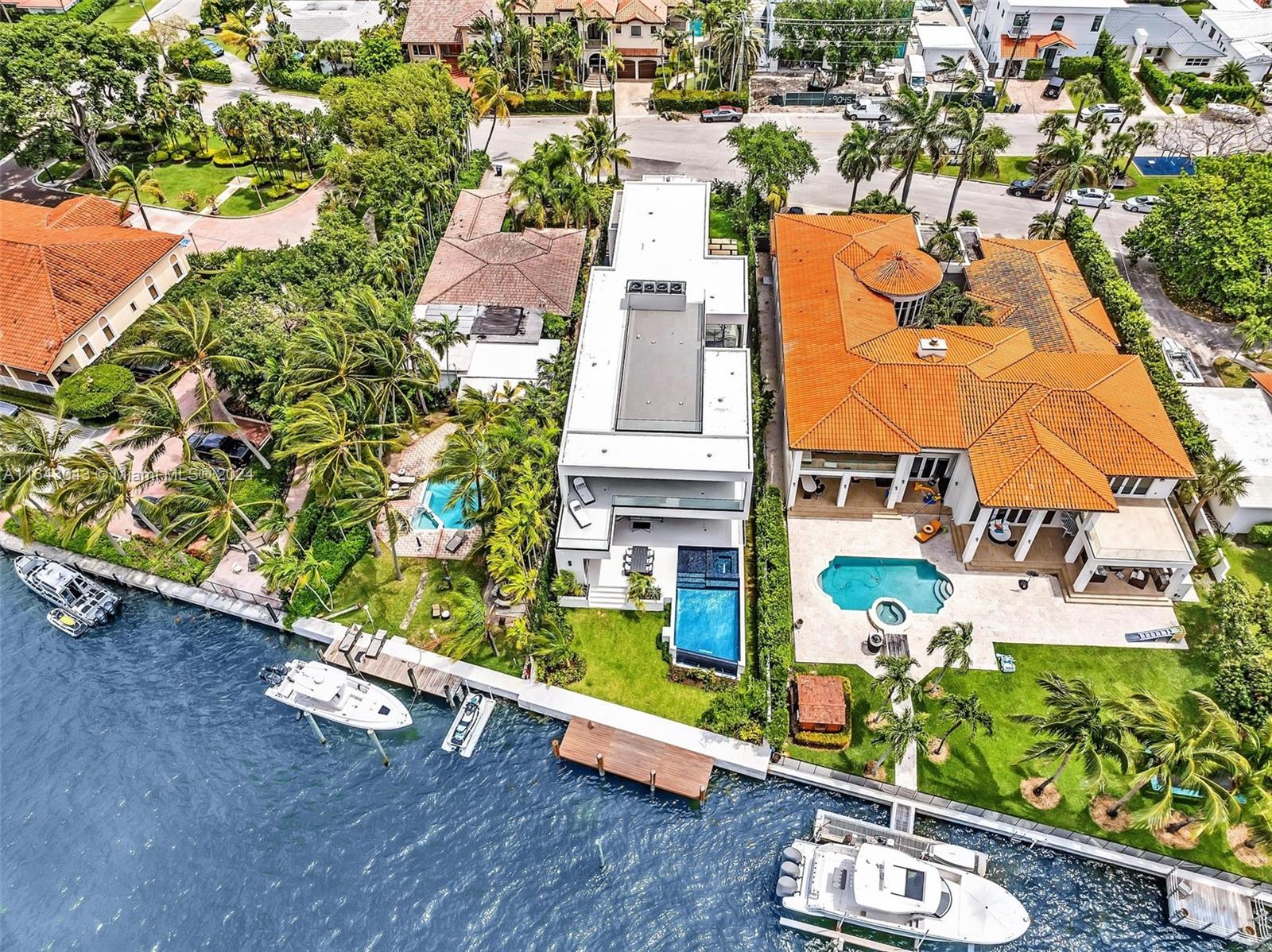ALTOS DEL MAR NO 4 - Residential